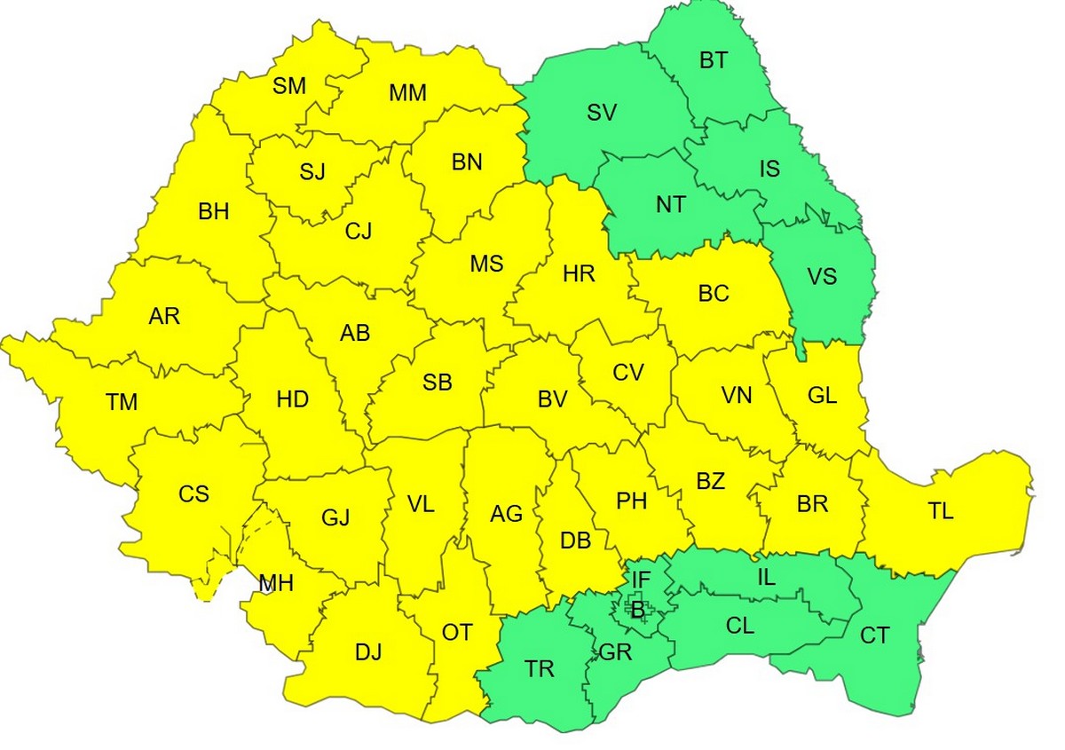 Furtuni, vijelii şi grindină. ANM avertizează asupra unui nou episod de vreme severă