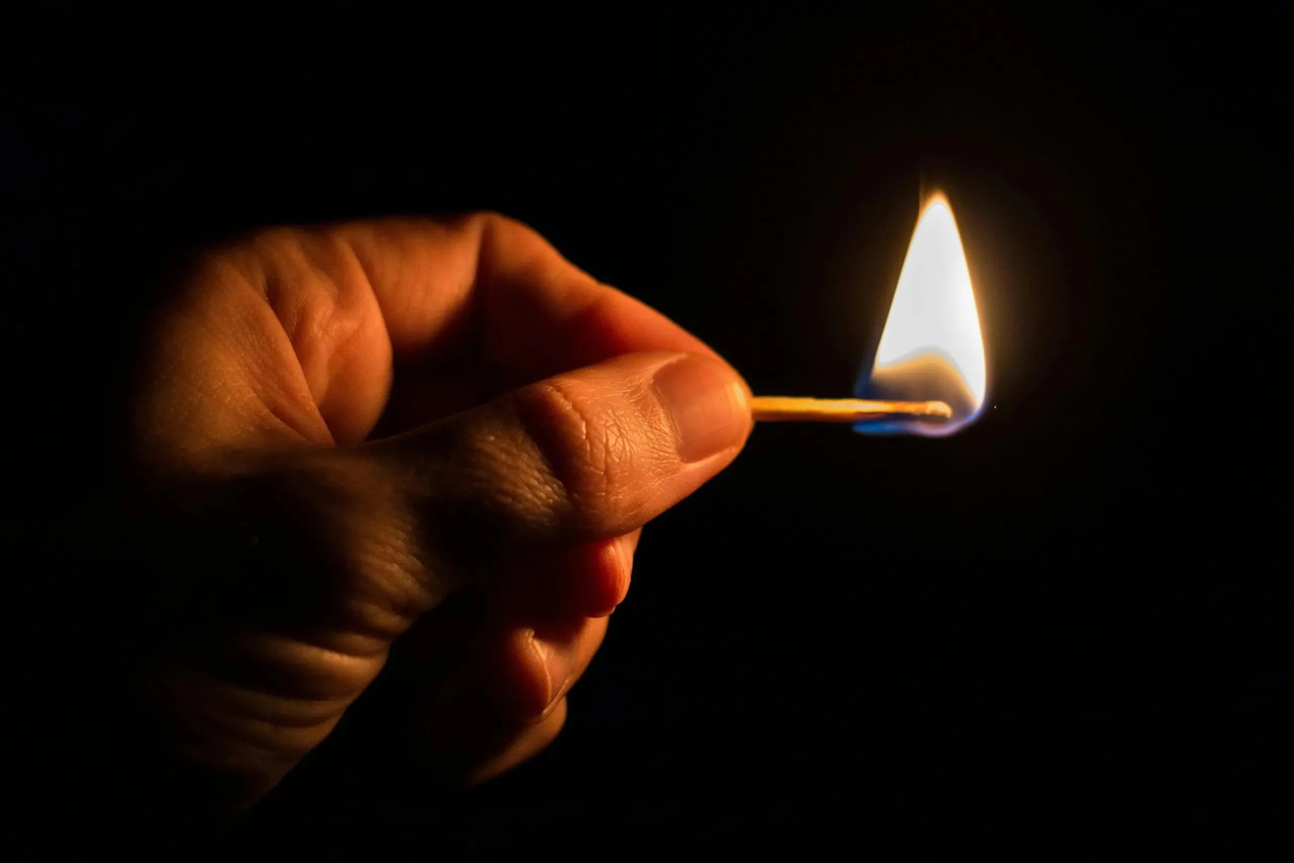 Atenţie, gălăţeni! Întreruperi în alimentarea cu energie electrică la început de iunie