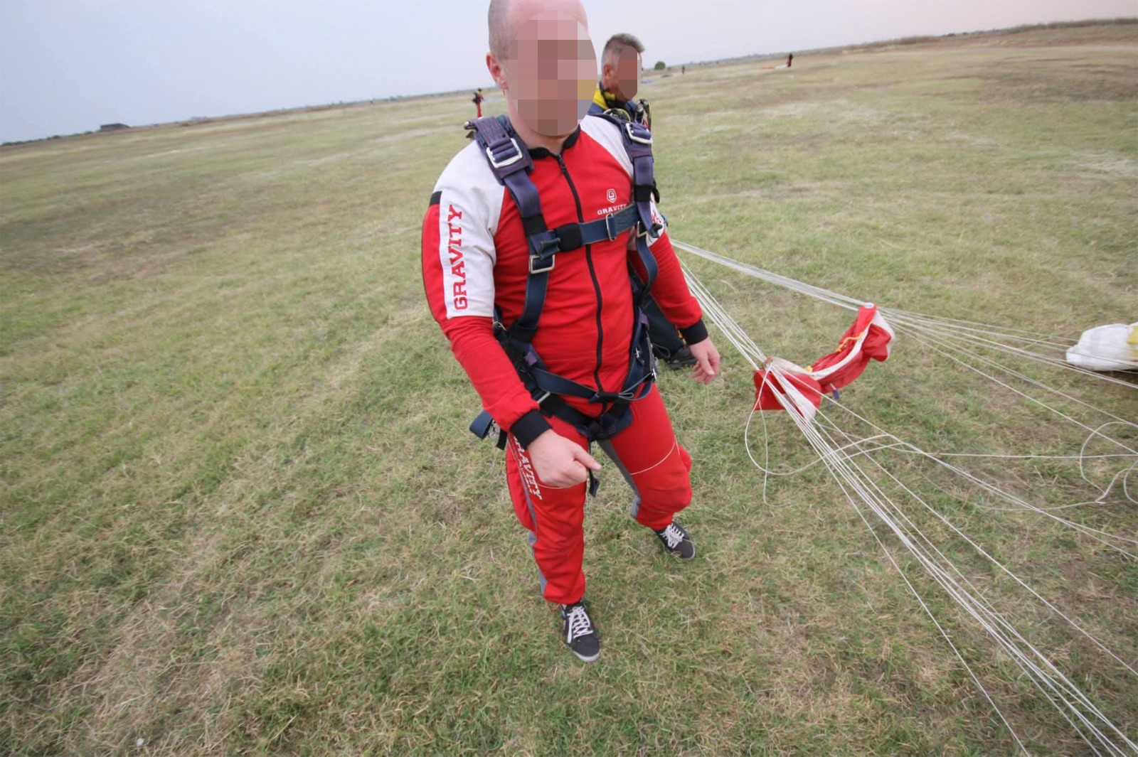 „Un om deosebit, dar introvertit”: Valentin, poliţistul din Galaţi găsit împuşcat în pădurea Gârboavele, lasă în urmă doi copii mici