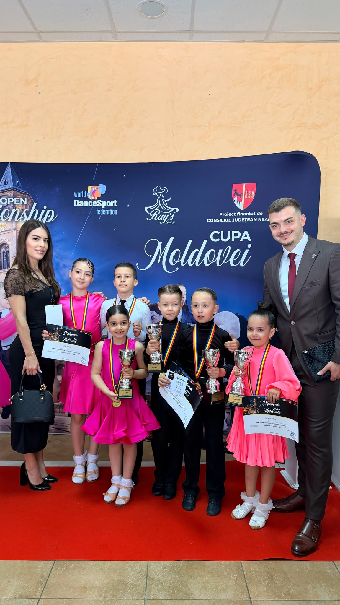 Rezultate de excepţie pentru sportivii de la Jolie Dance Galaţi la competiţiile de la Piatra Neamţ