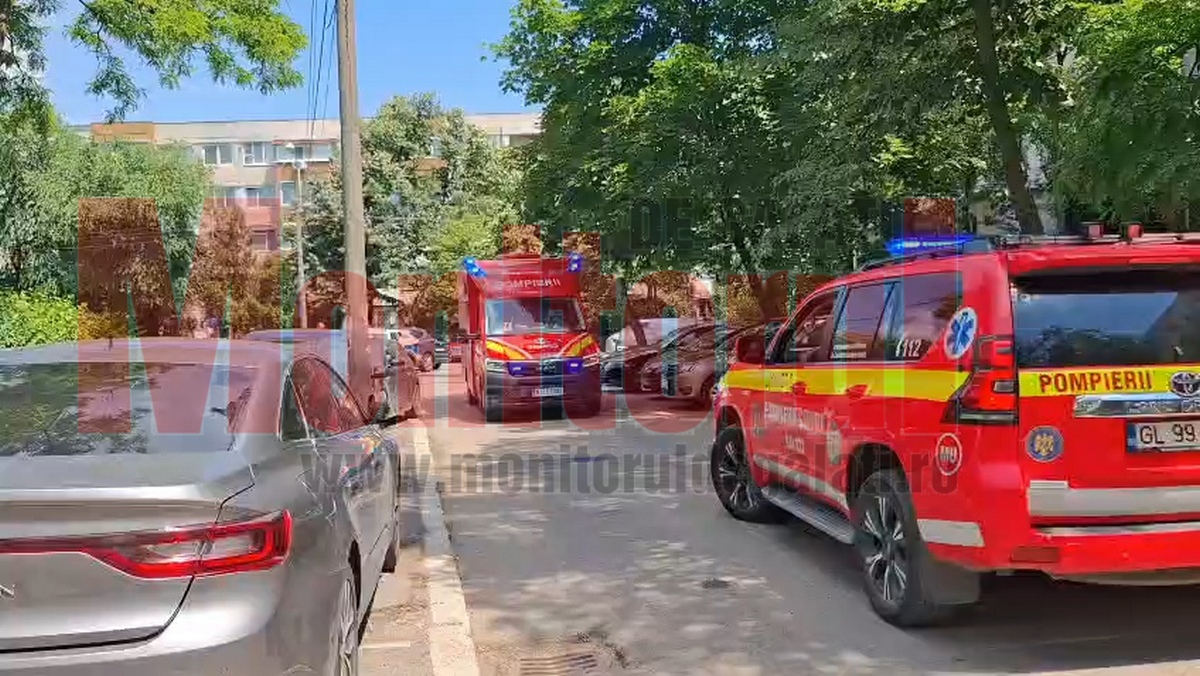 Tragedie în Galaţi: Copil de 2 ani, găsit mort în casă, extrem de slab şi epuizat. Mama depresivă şi ceilalţi doi copii, găsiţi în viaţă de pompieri