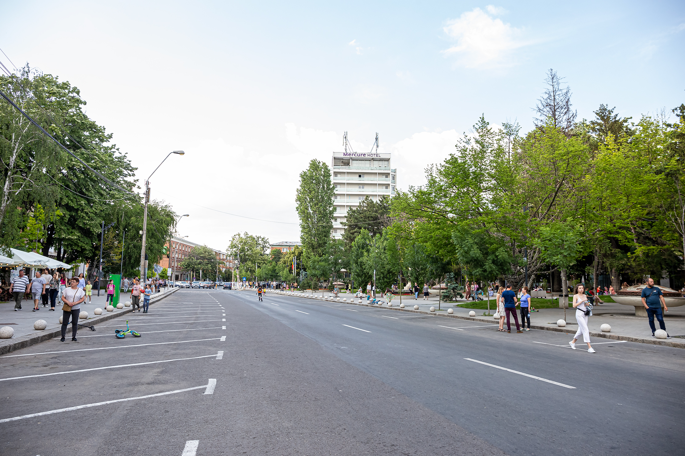 Galaţi: Strada Domnească, pietonală în weekend
