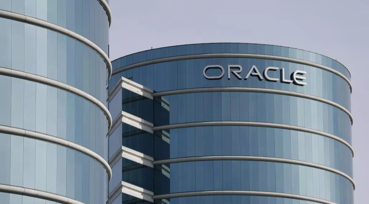 Oracle disponibilizează 526 de angajaţi din România în cadrul unei restructurări globale