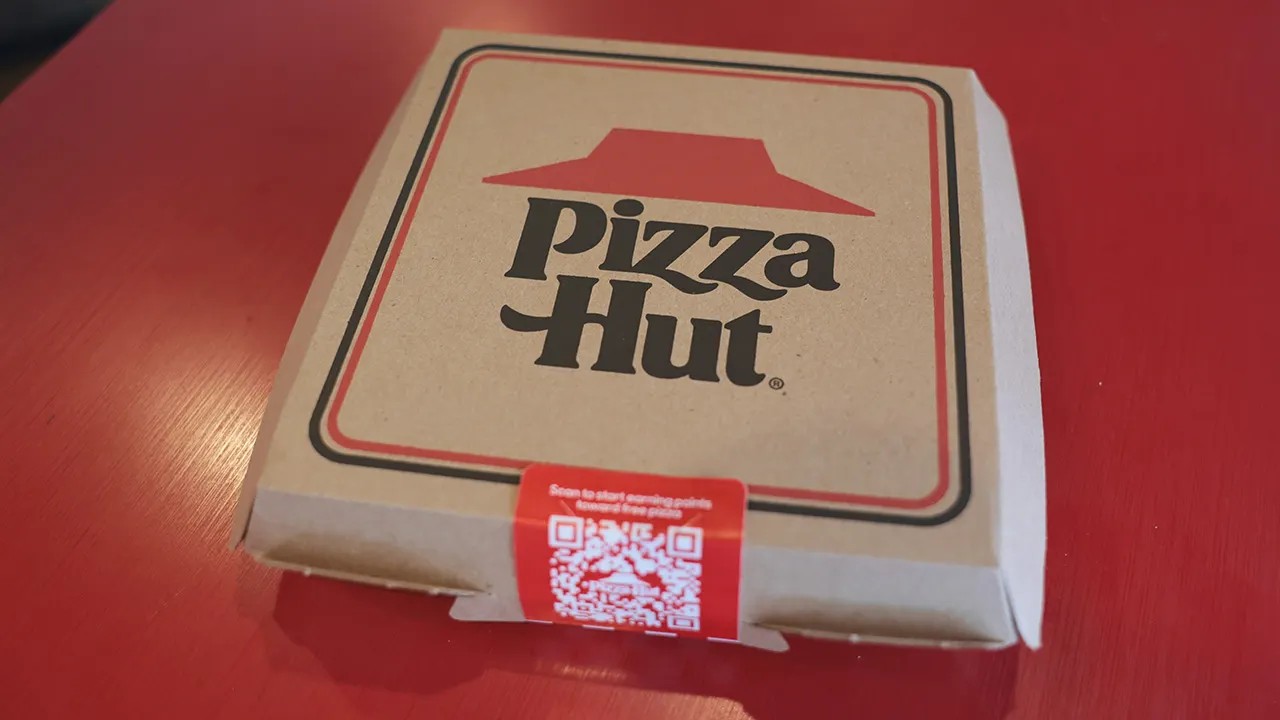 Pizza Hut, vândută pentru 2,7 miliarde de dolari după mai multe trimestre cu vânzări slabe