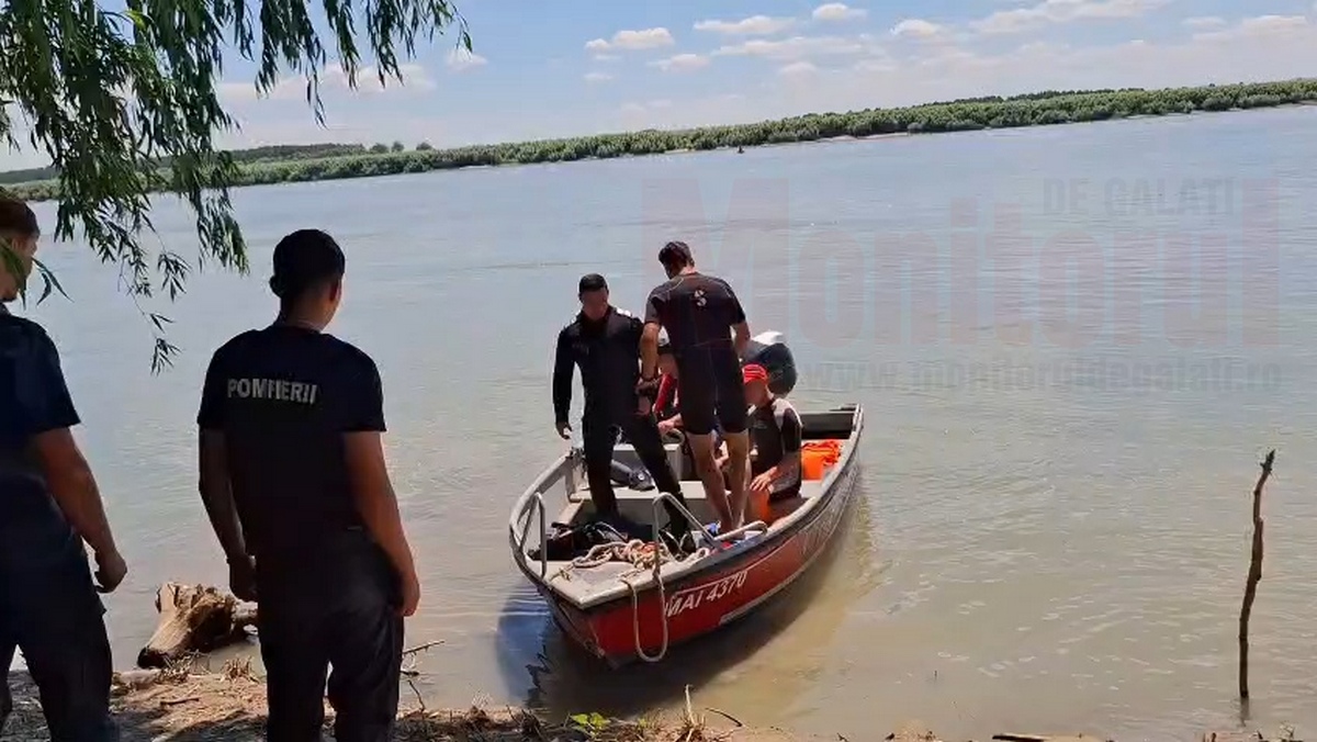Galaţi: Cine este tânărul găsit mort la malul Dunării. Familia îl credea pe litoral la muncă