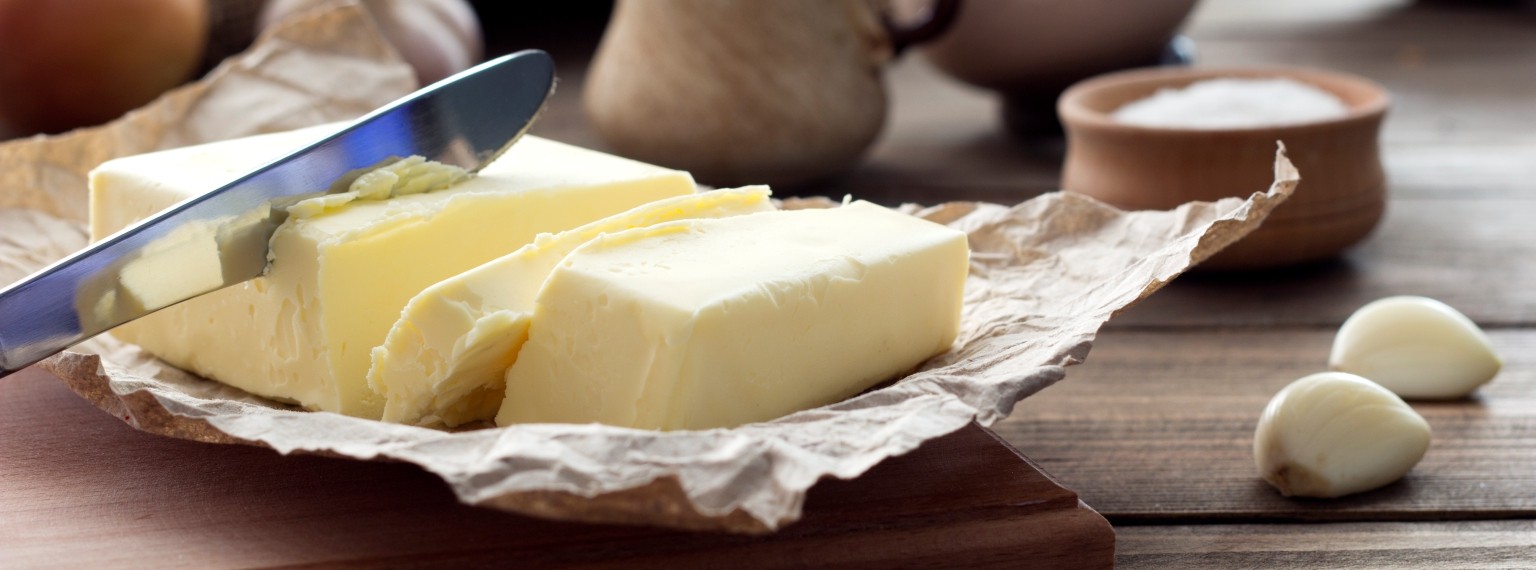 Unt sau margarină? Diferenţele dintre cele două produse şi cum poţi face alegerea potrivită