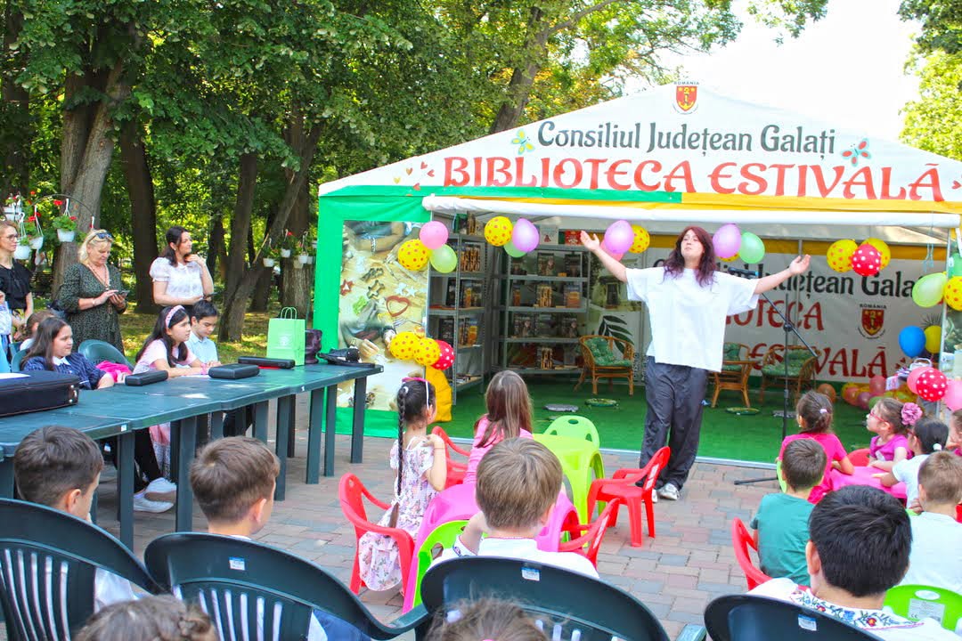 Vacanţă activă în Grădina Publică din Galaţi: Se dă startul „Bibliotecii Estivale” cu ateliere gratuite şi jocuri cu apă pentru copii