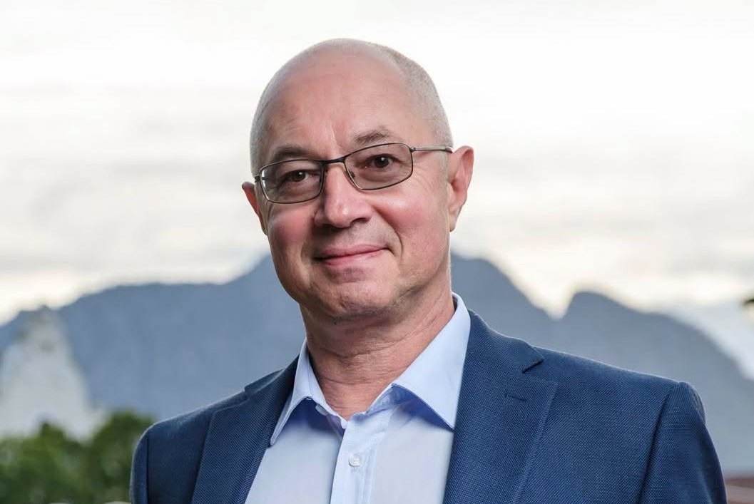 Doliu în lumea academică: A trecut în eternitate reputatul profesor de matematică Florian Luca, geniul gălățean care a coordonat lotul olimpic al Mexicului