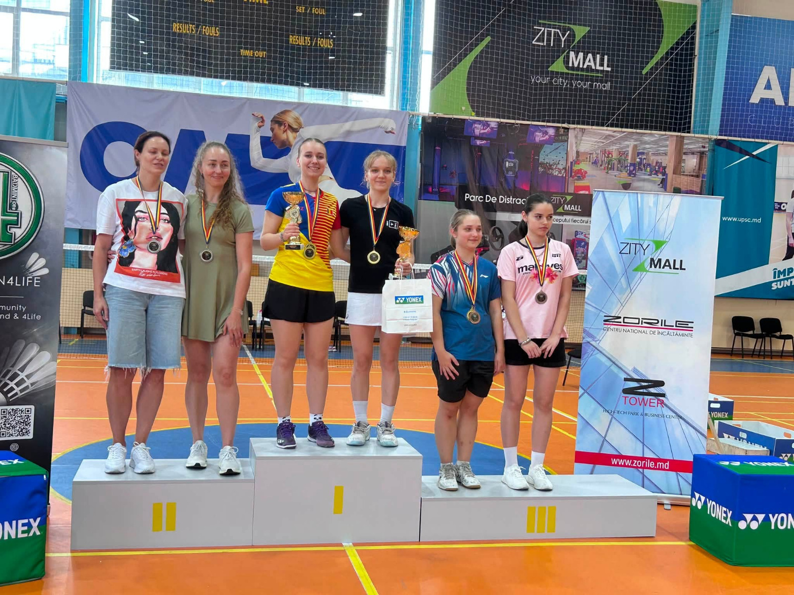 Badminton: „Siderurgiştii” au sărbătorit Ziua Mondială cu medalii