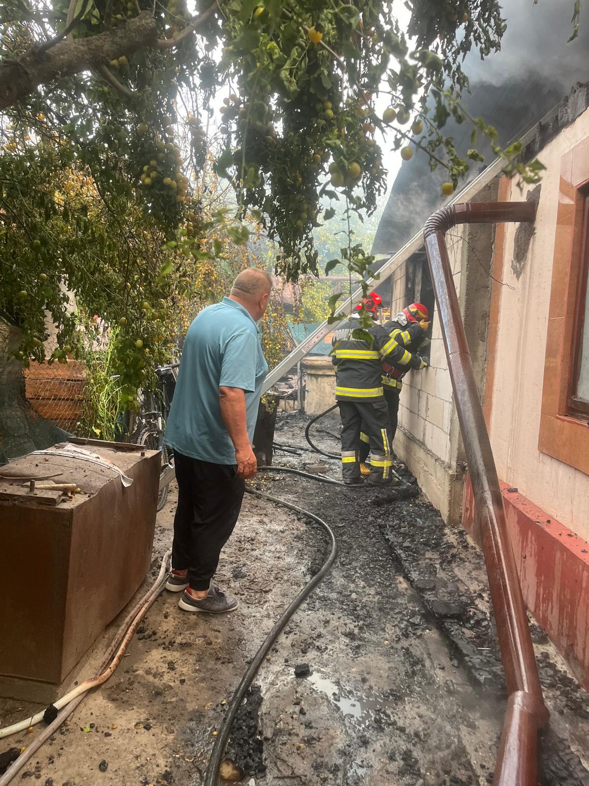 REACȚIE EMOȚIONANTĂ: Primarul din Slobozia Conachi, marcat de tragedia în care o femeie a murit carbonizată: „Una dintre cele mai grele zile din viața mea. Flăcările erau prea violente”