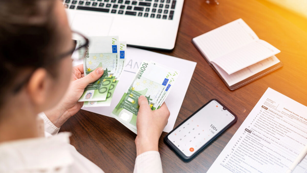 Cum se declară fiscal veniturile obţinute din străinătate
