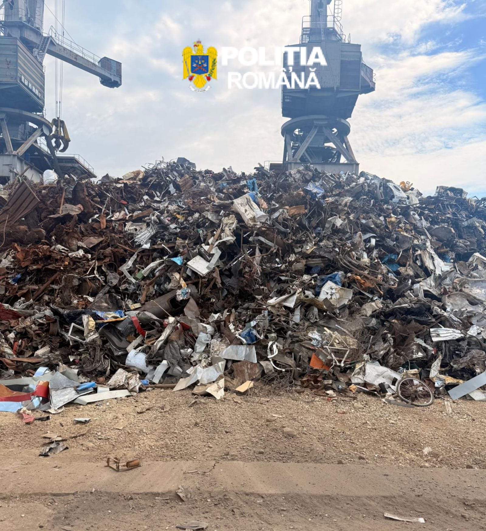 Razie de amploare în Portul Mineralier: Peste 500 de tone de deşeuri confiscate şi activitate suspendată în urma unui control mamut