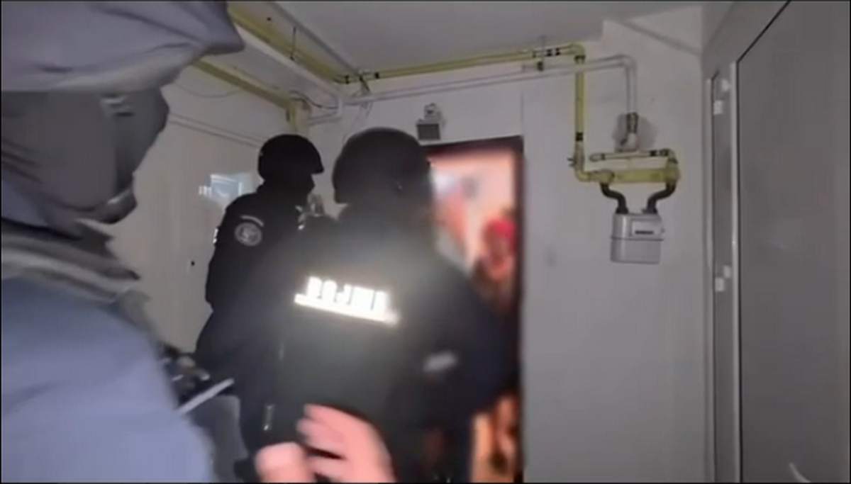 VIDEO: Percheziţii în Galaţi într-un dosar DIICOT de amploare. Reţea suspectată că vindea vechime fictivă în muncă pentru obţinerea pensiilor