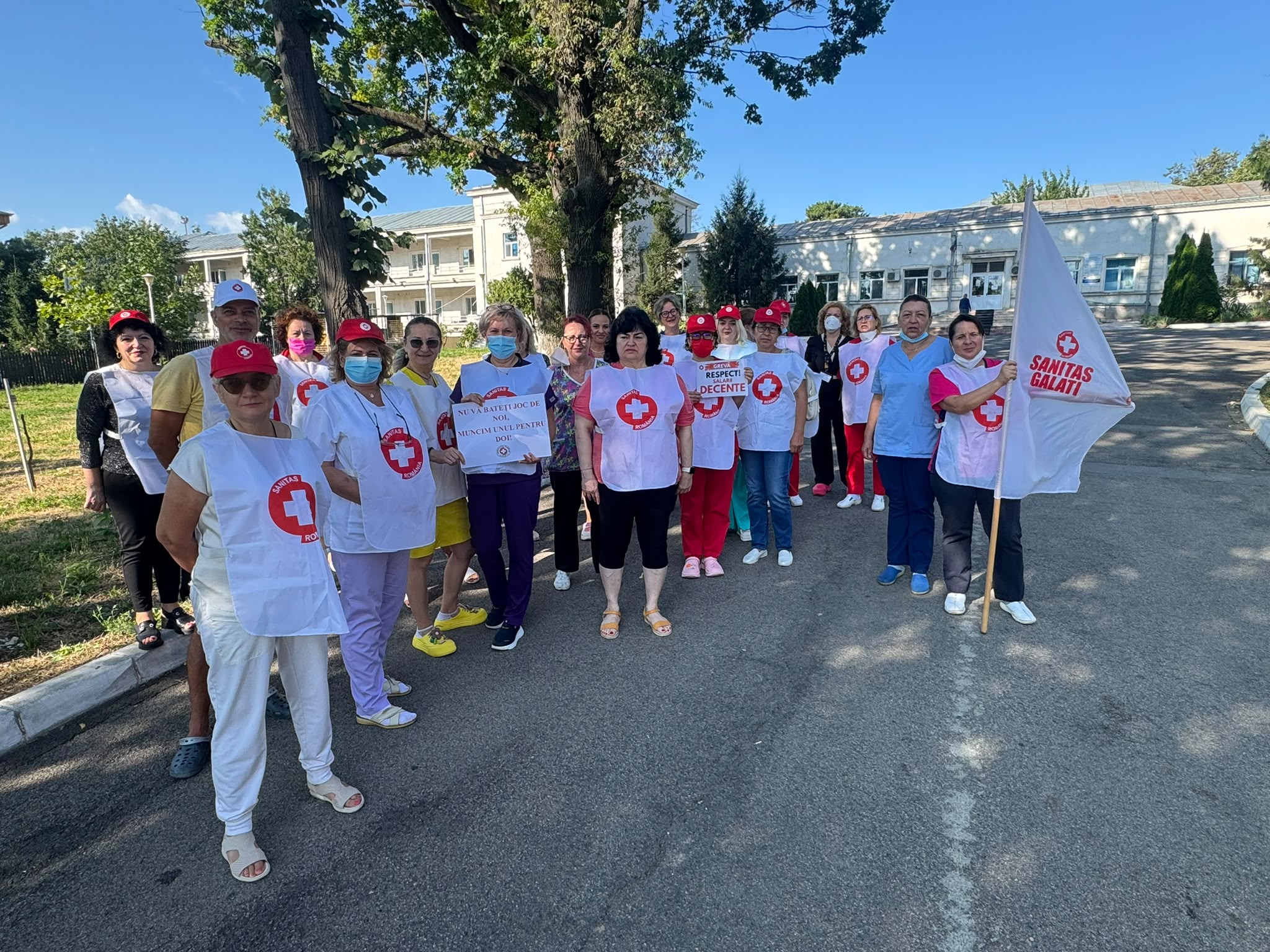 Sistemul medical din Galați, în blocaj: Peste 1.500 de angajați din spitale au intrat astăzi în grevă generală