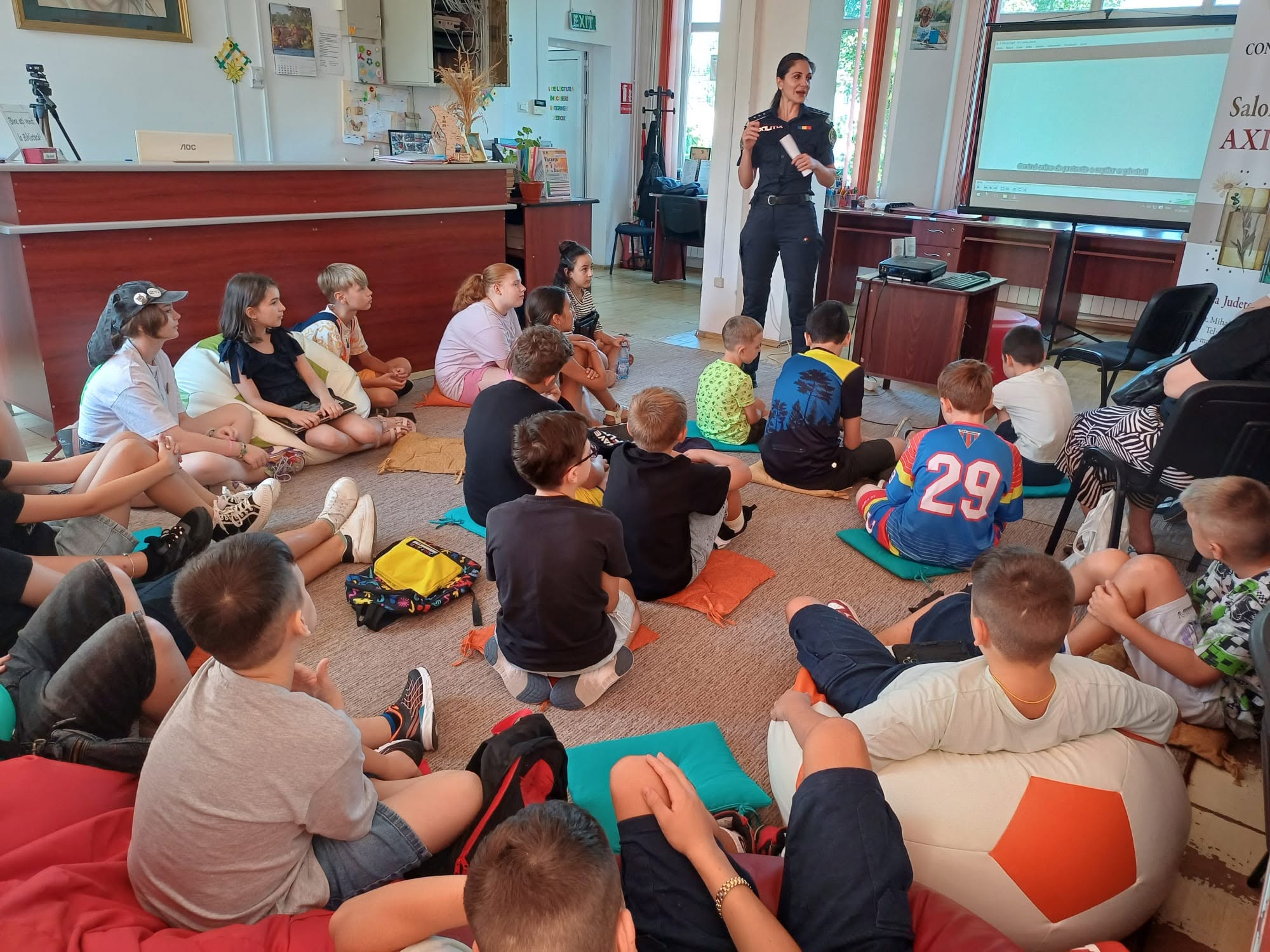 Clubul de Vacanţă al Bibliotecii Judeţene Galaţi revine în august cu ateliere, jocuri şi vizite tematice pentru copii