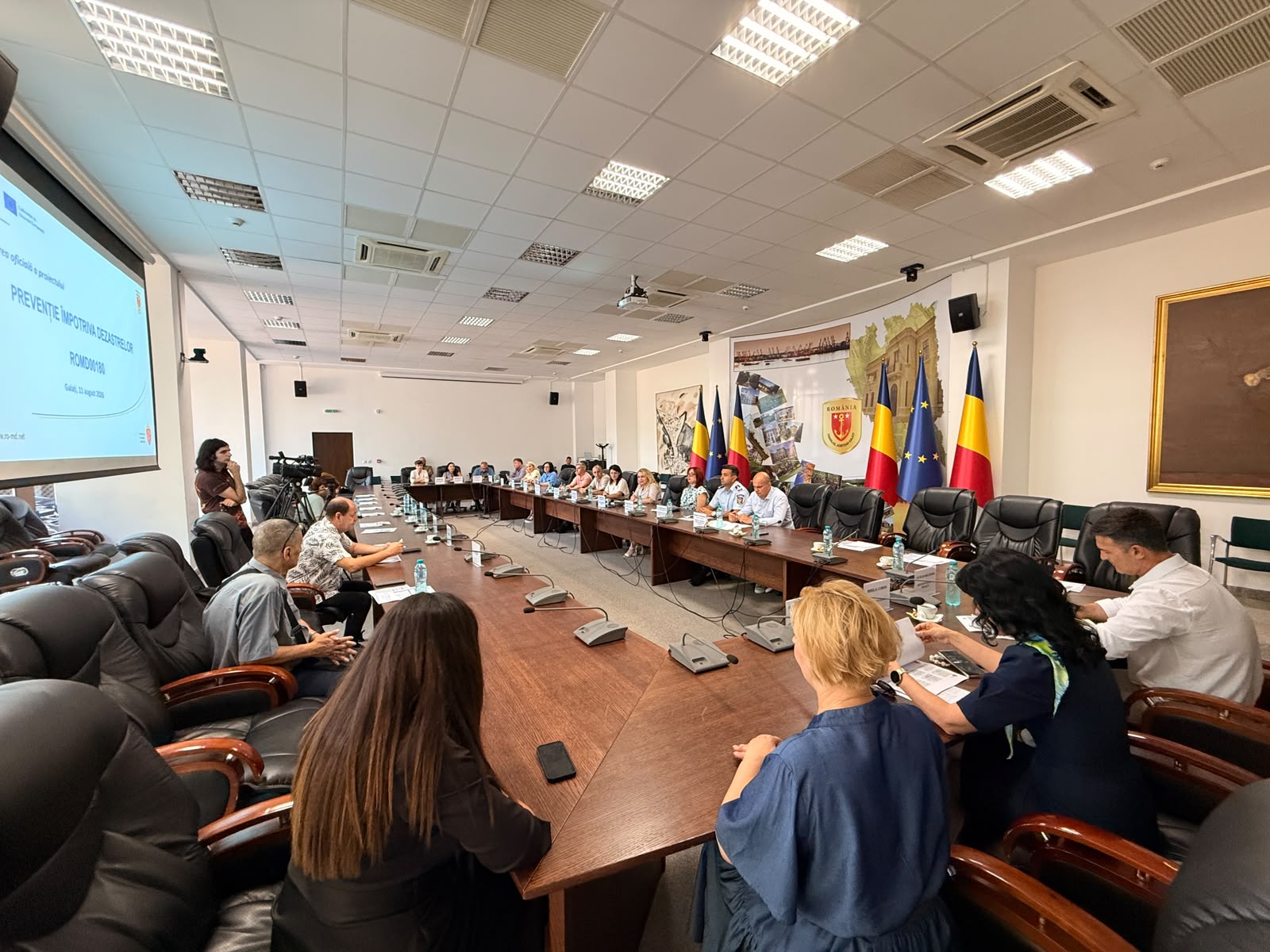 Proiect european de 1,5 milioane de euro: Consiliul Județean Galați cumpără utilaje noi și montează sisteme de avertizare pe drumurile din județ