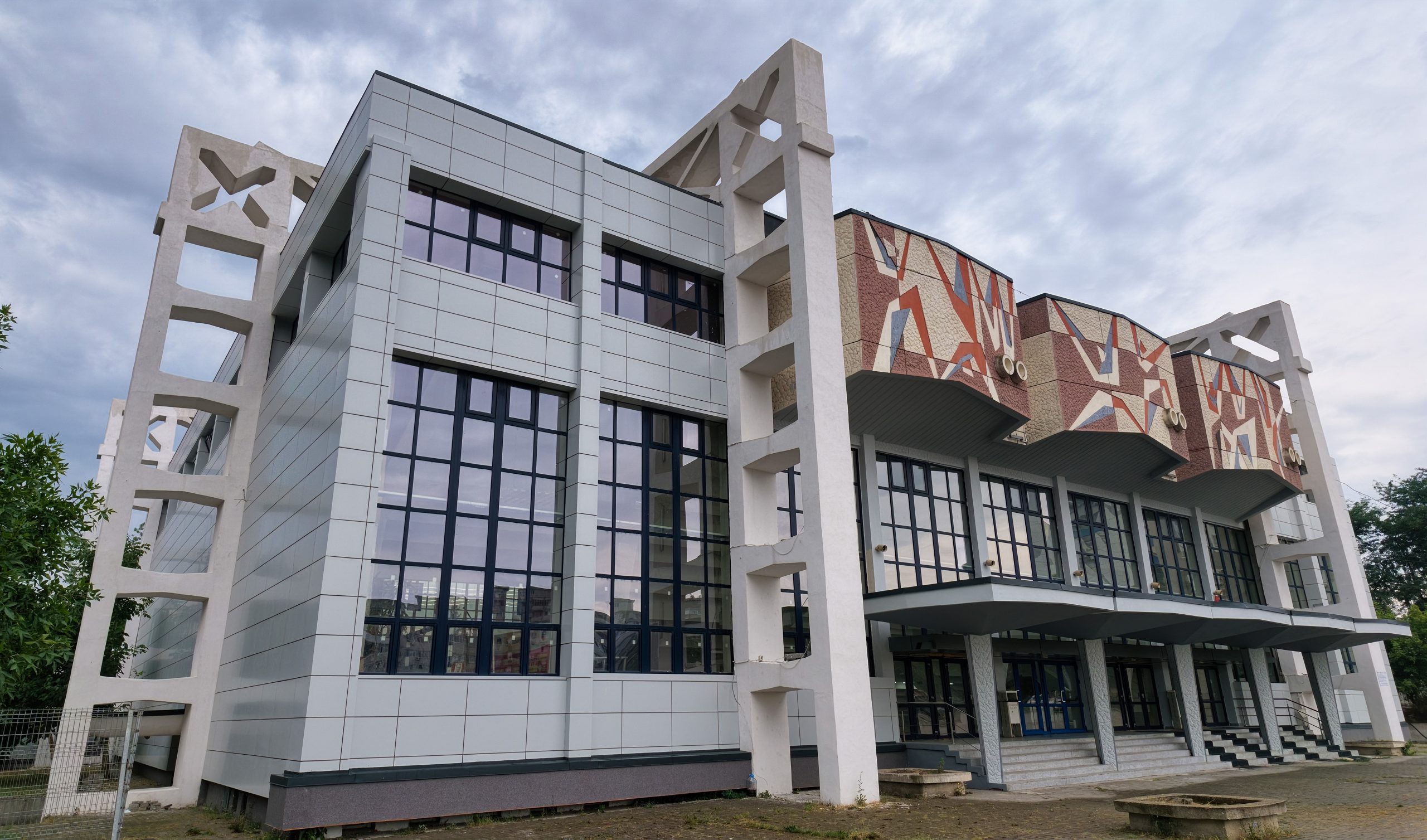 Schimbare radicală la Sala Sporturilor din Galați! Clădirea a fost modernizată complet cu 17 milioane de lei