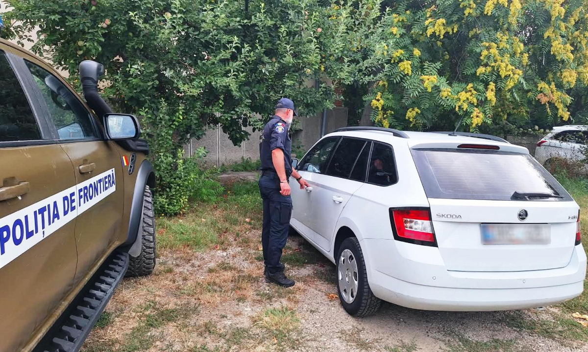 Autoturism căutat pentru confiscare în Italia, descoperit de polițiștii de frontieră la Albița