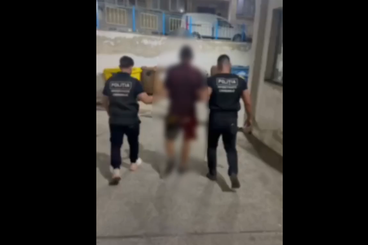 VIDEO: Un tânăr a fost arestat preventiv după ce a prădat o firmă și o mașină în Brăila