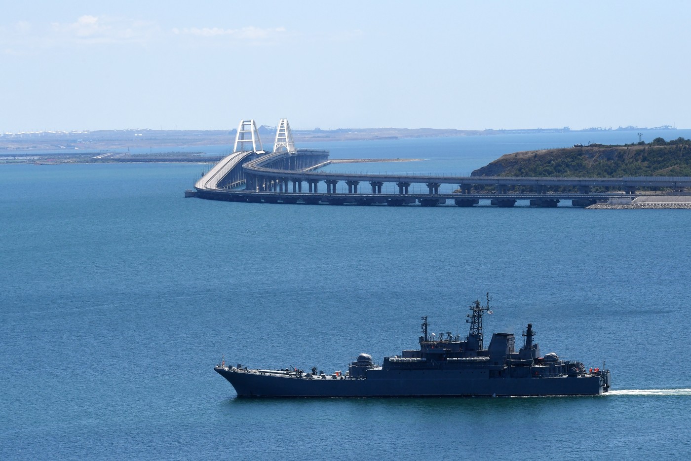 Ucraina susține că Rusia nu mai are o bază navală deplină în Crimeea. Peninsula continuă să fie folosită în scopuri militare
