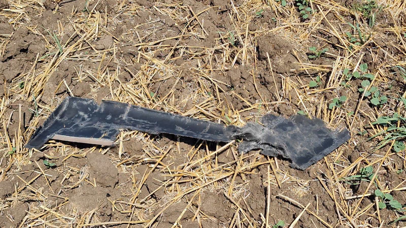 FOTO: Misiunea din județul Galați s-a încheiat. Fragmente de dronă și rachetă interceptoare, neutralizate și ridicate între Băleni și Cudalbi / Un militar a ajuns la spital