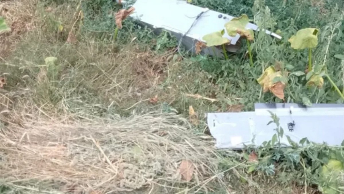 Traseul dronei care a alertat Galațiul: S-a prăbușit în Vrancea, în curtea unei case din Ciușlea! Pirotehniștii au izolat zona