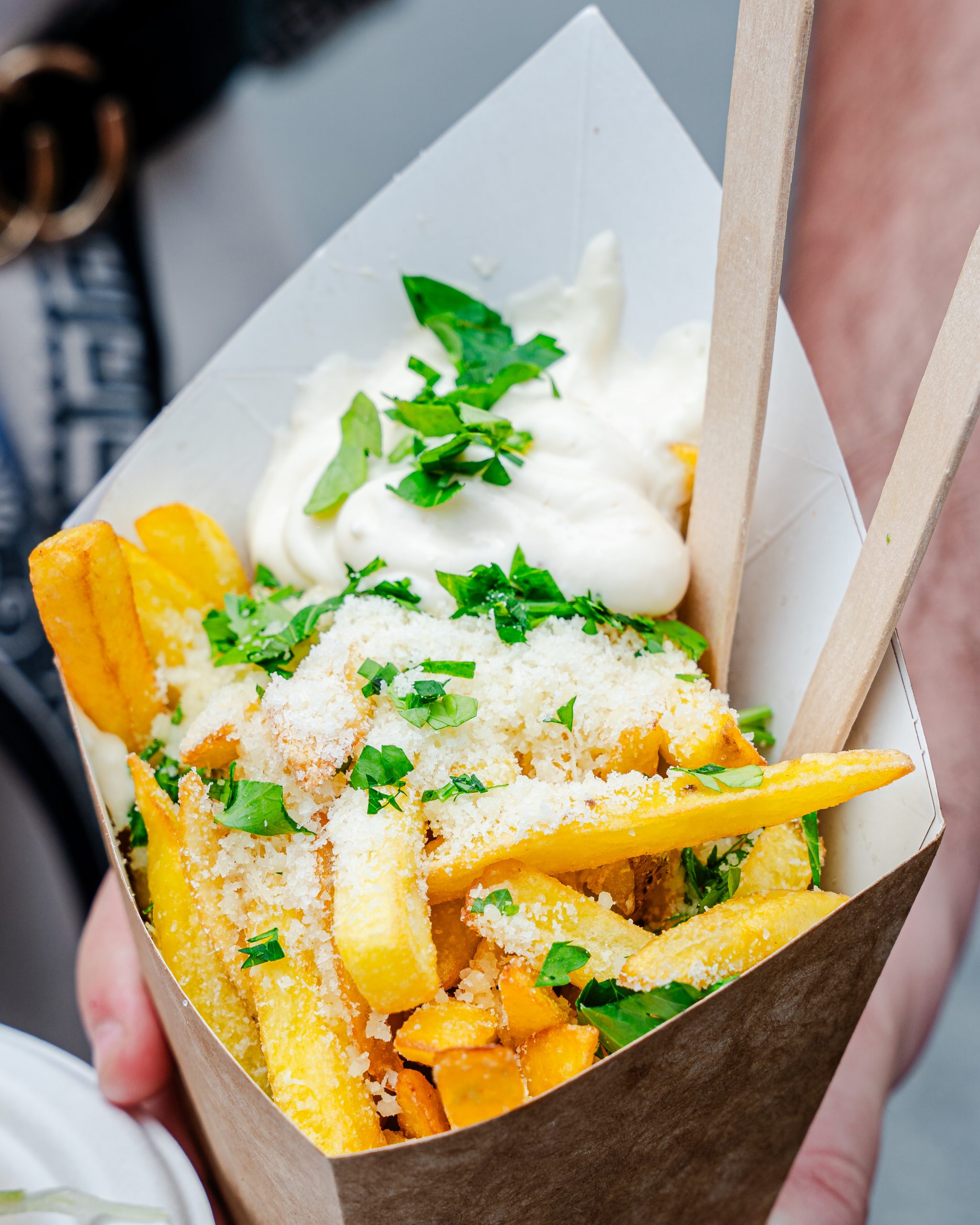 Street FOOD Festival începe astăzi la Galați: Ediție aniversară în Grădina Publică cu 26 de food truck-uri și concerte incendiare