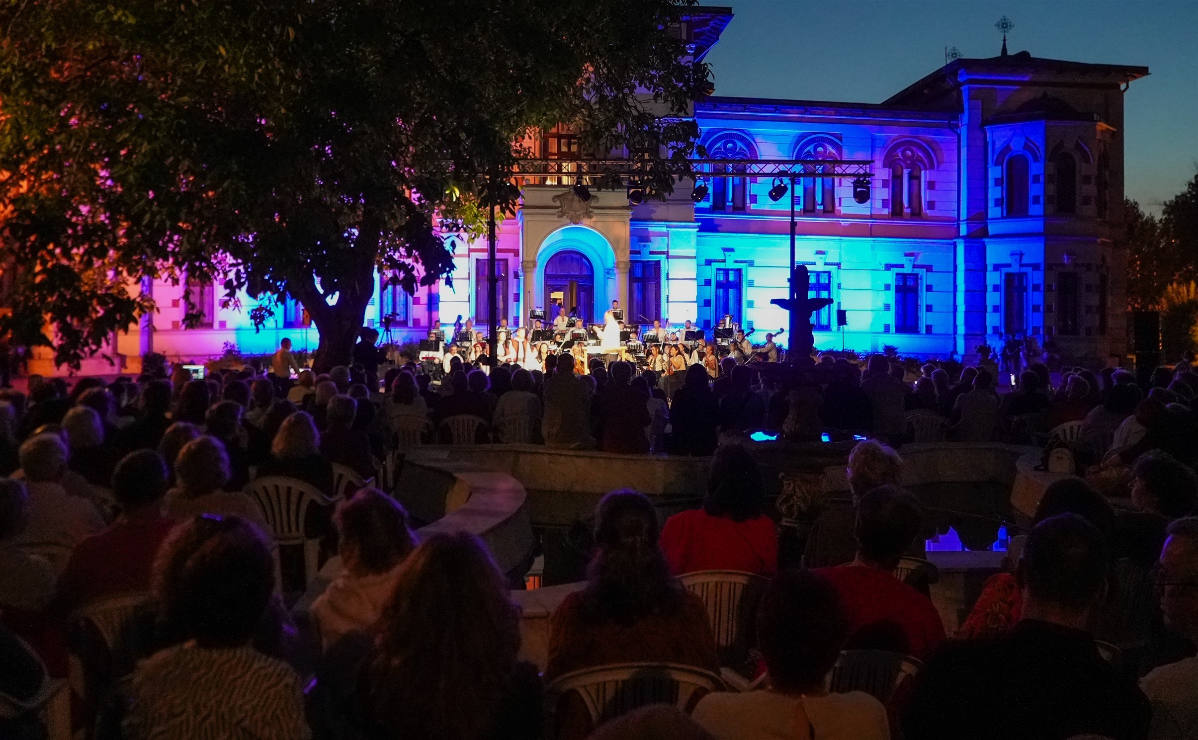 Cum a început stagiunea jubiliară la Teatrul Național de Operă și Operetă „Nae Leonard” Galați. Sute de oameni au asistat la un concert de excepție