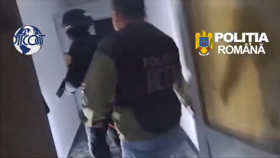 Minoră exploatată sexual în Brăila și Ialomița. Doi tineri de 23 de ani sunt cercetați de DIICOT pentru trafic de minori și viol