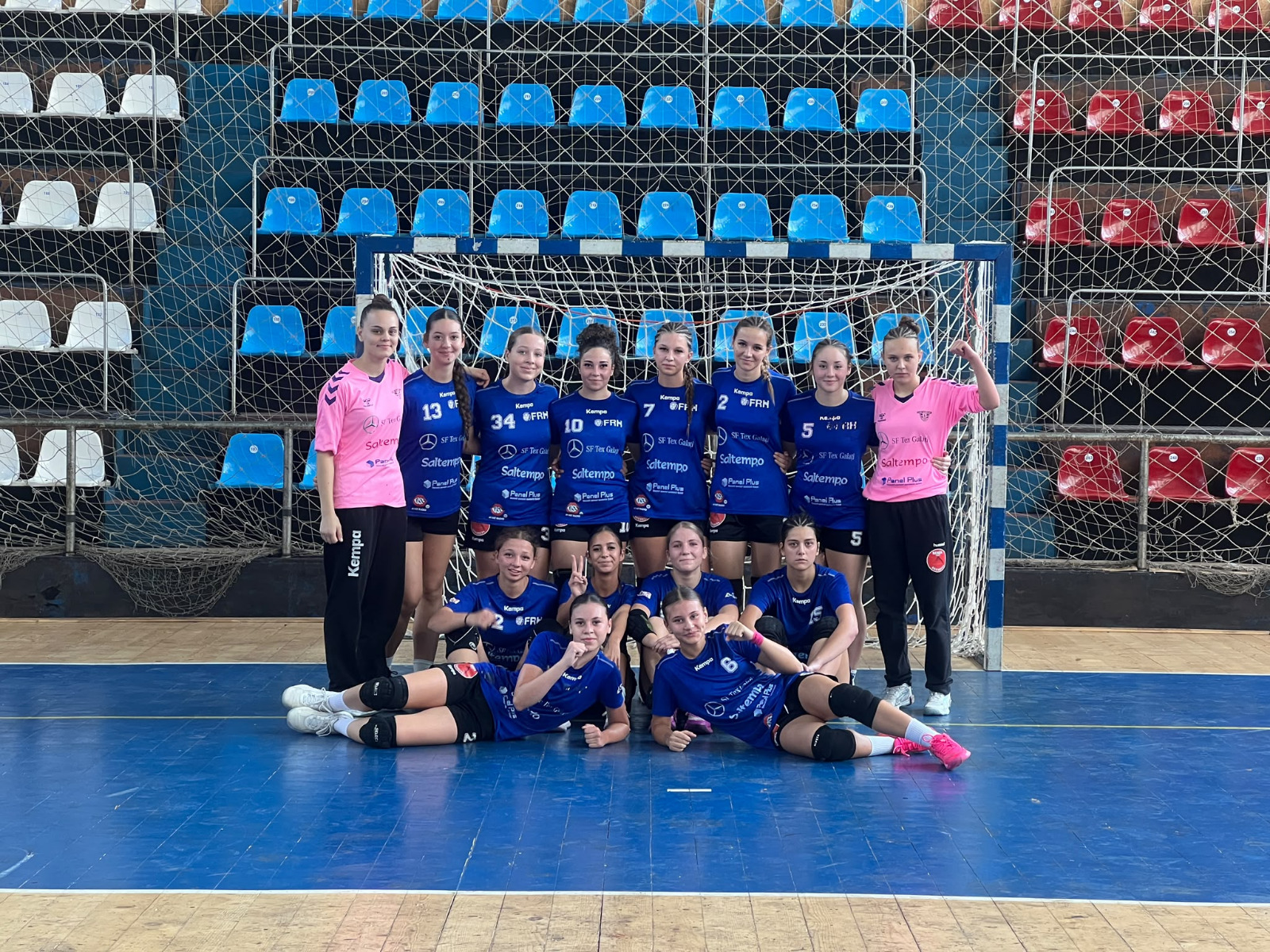 Handbal juvenil: Junioarele 2 de la ACS Lucian Bute, CSM Galaţi şi CSŞ Tecuci au început sezonul cu victorii