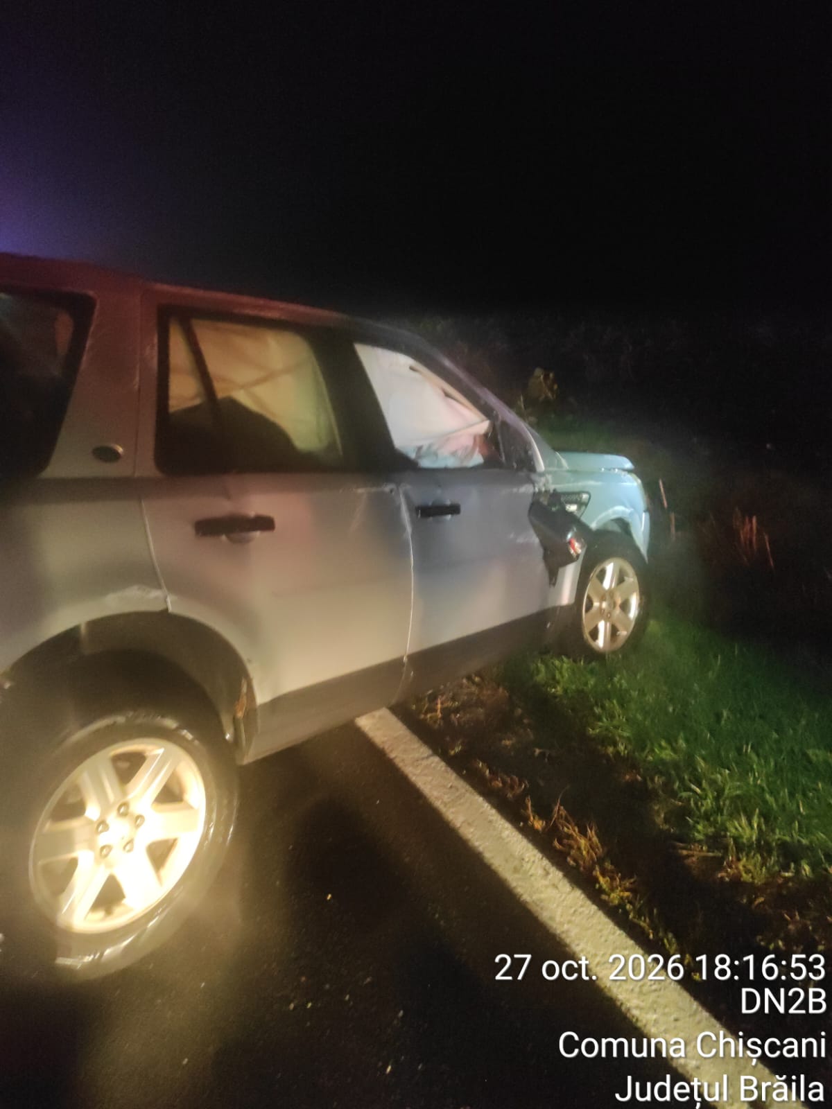 Accident grav la ieșirea din Lacu Sărat: O persoană a rămas încarcerată, iar traficul a fost complet blocat 