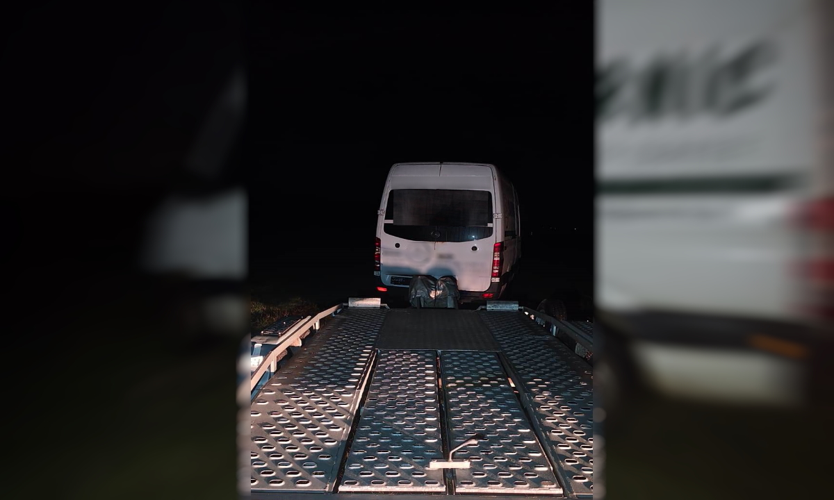 Dosar penal la graniţă: Un bărbat de 50 de ani a fost prins la volanul unei autoutilitare radiate din circulaţie în Germania