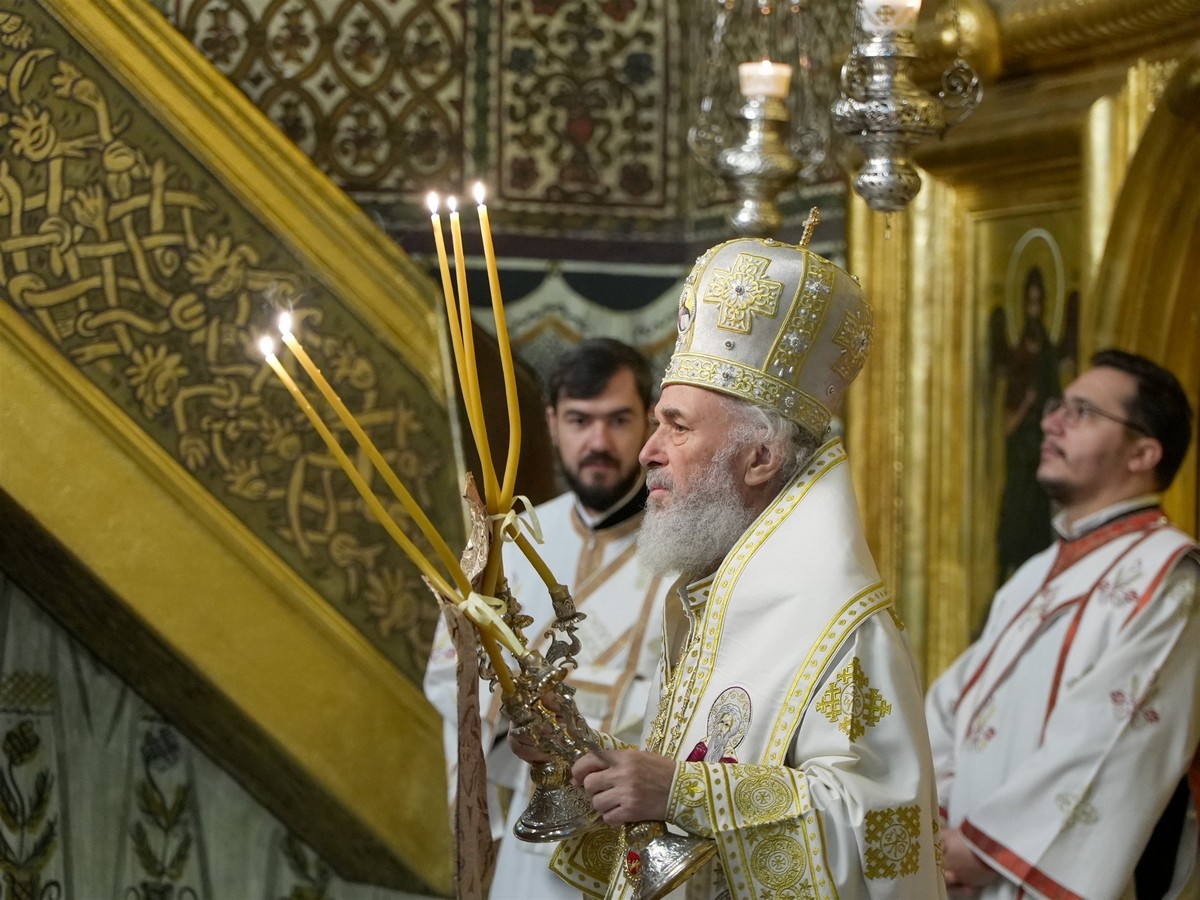 „Cimitirul devine pentru creștini un dormitor”. Înaltpreasfințitul Casian, mesaj profund la Catedrala din Galați