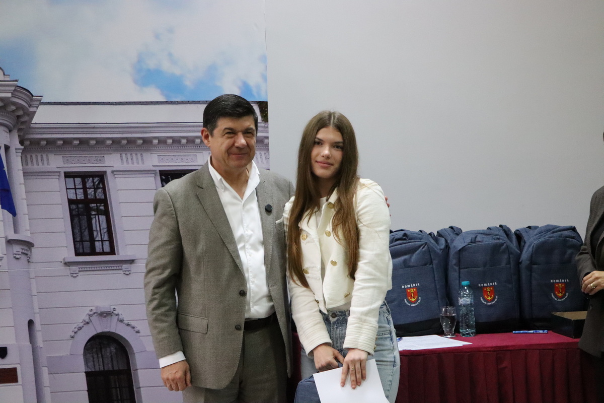 Costel Fotea, președintele CJ Galați, după premierea a 102 elevi: „Performanța nu ține de locul în care înveți, ci de ambiție și determinare” 