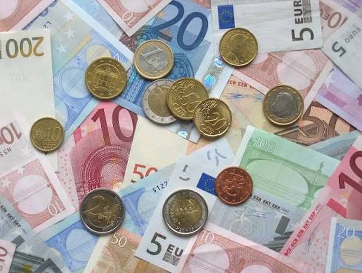 Cursul Euro, record absolut în România. Ce spune BNR