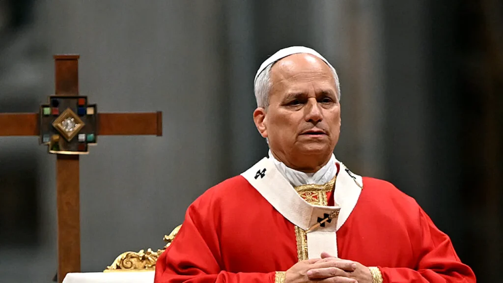 Intervenţie chirurgicală de succes la Vatican: Papa Leon a fost operat de cancer pulmonar