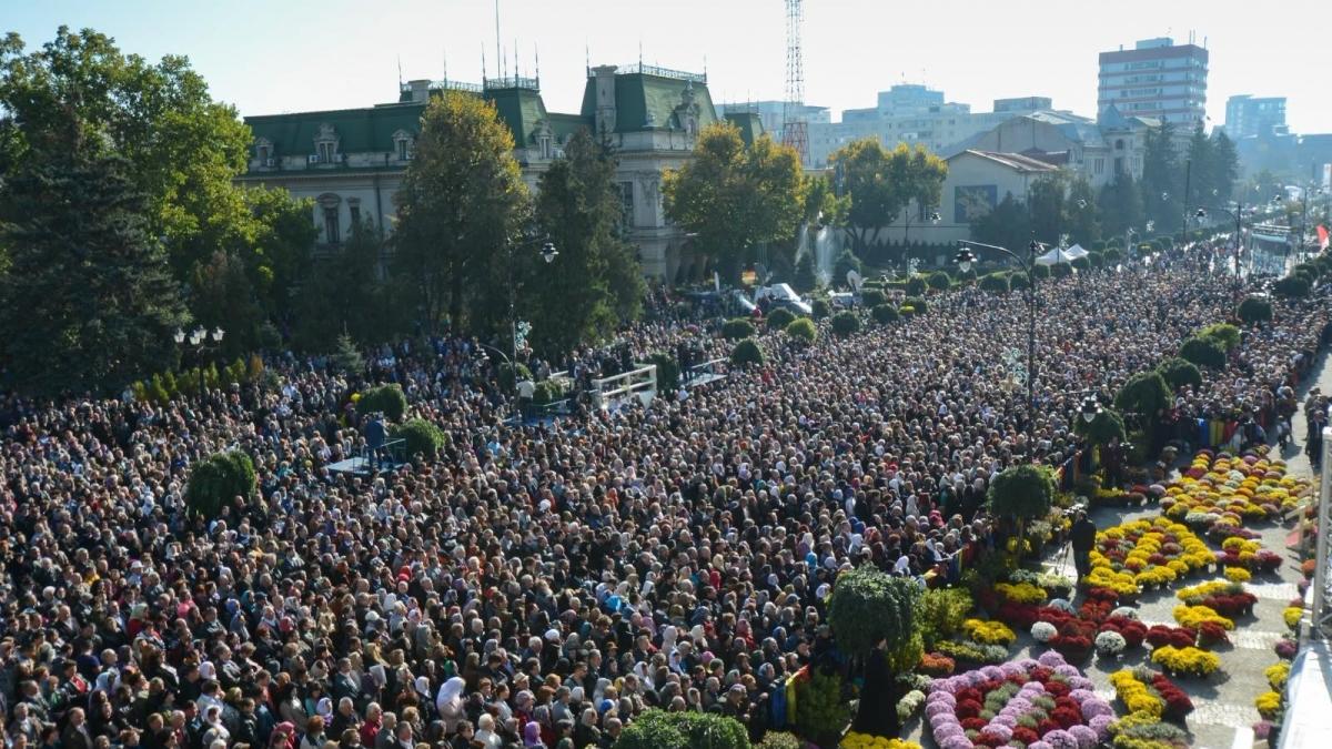 Măsuri masive de siguranță la pelerinajul Sfintei Parascheva din Iași. Jandarmeria estimează peste 300.000 de credincioși