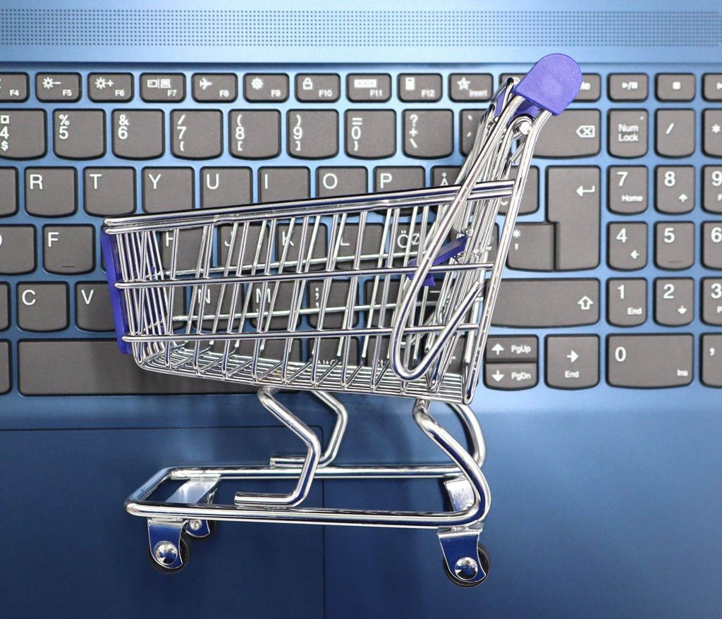 Explozia cumpărăturilor online: Piaţa de comerţ electronic din România se apropie de 13,5 miliarde de euro. Cum intervin autorităţile pentru siguranţa clienţilor